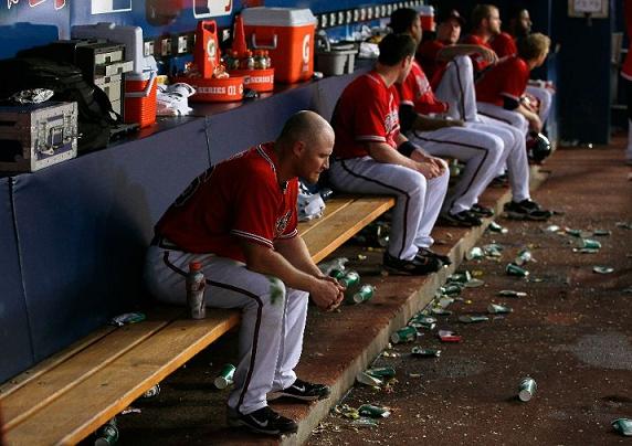6p Et Sources Brett Favre Apologizes Braves Bench Brooks Conrad