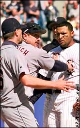 Doug Brocail,Larry Parrish and Magglio Ordonez