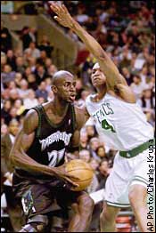 Kevin Garnett, Tony Battie