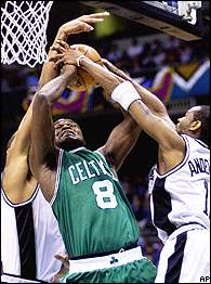 Antoine Walker, Derek Anderson