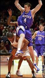 Nick Collison, Gabe Muoneke