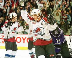 Joe Sakic, Jamie Storr