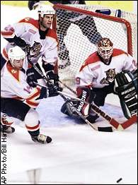 Ray Whitney, Todd Simpson, Mike Vernon