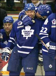 Tie Domi